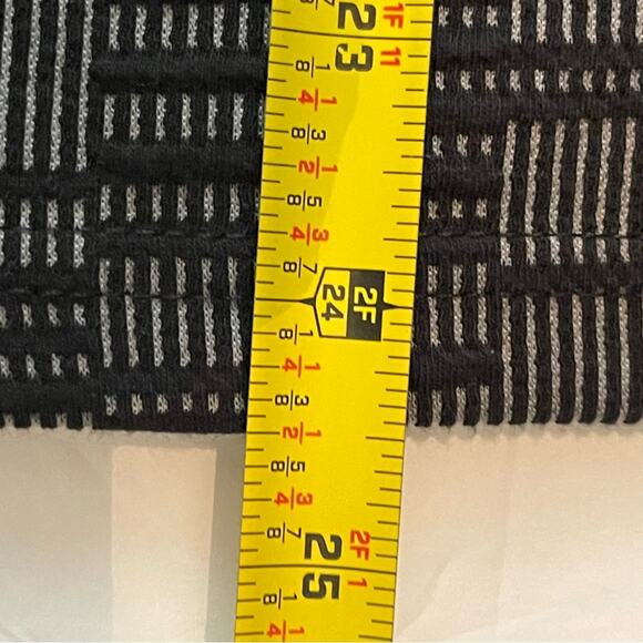 Anthropologie Maeve Black Gray Office To Date Night Pencil Skirt NWOT Size XS - Picture 13 of 13